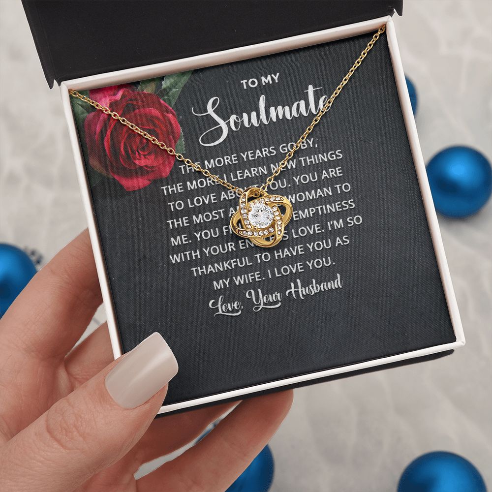 Soulmate Necklace Gifts From Husband, Wedding Anniversary Jewelry For Wife From Husband, Wife Birthday Gifts From Husband, To My Unbiological Sister Message Card and Gift Box styles On Birthday, Christmas, Anniversary  Love knot Thang