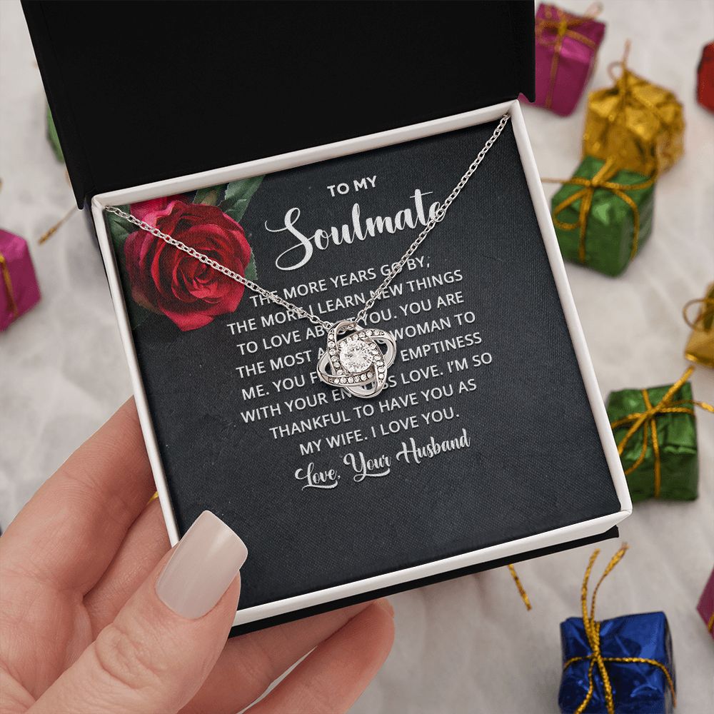 Soulmate Necklace Gifts From Husband, Wedding Anniversary Jewelry For Wife From Husband, Wife Birthday Gifts From Husband, To My Unbiological Sister Message Card and Gift Box styles On Birthday, Christmas, Anniversary  Love knot Thang