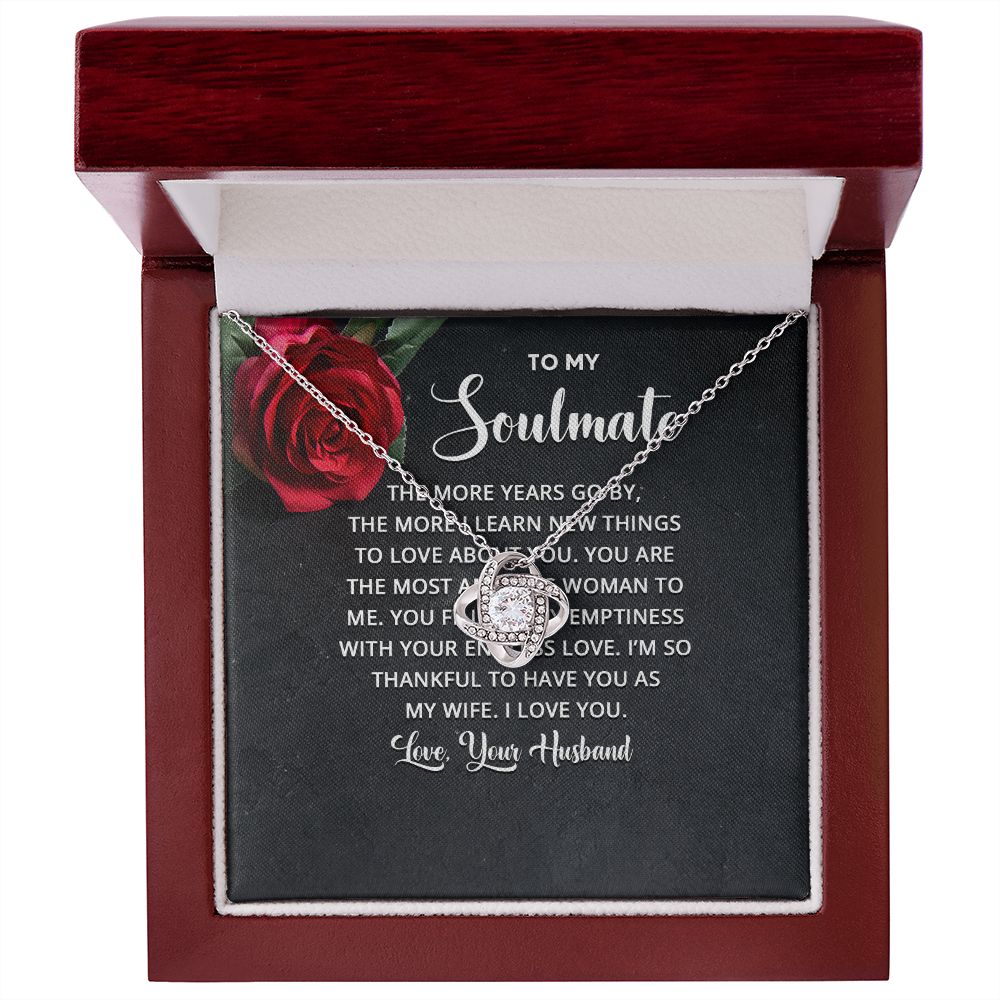 Soulmate Necklace Gifts From Husband, Wedding Anniversary Jewelry For Wife From Husband, Wife Birthday Gifts From Husband, To My Unbiological Sister Message Card and Gift Box styles On Birthday, Christmas, Anniversary  Love knot Thang