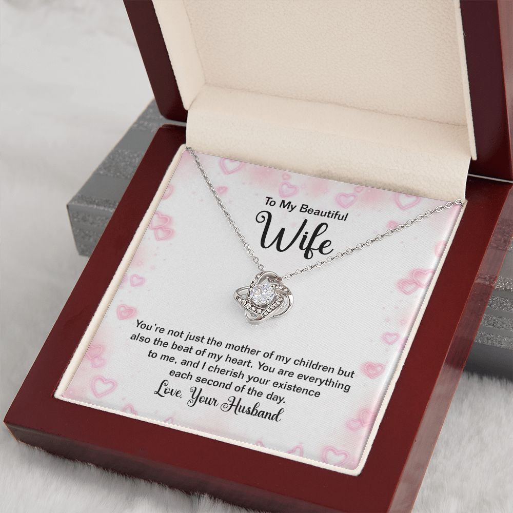 Couples Gifts Necklace To My Beautiful Wife Necklace Gifts For My Wife, Love Knot Meaningful Necklace Message Card and Gift Box Styles on Birthday, Christmas, Anniversary Love knot Thang