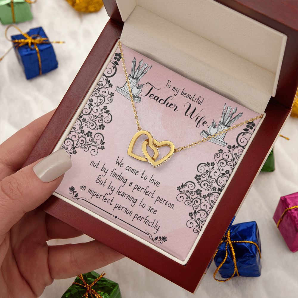 Couples Gifts, Teacher Wife Necklace Gifts From Husband, Wedding Anniversary Jewelry For Wife From Husband, Wife Birthday From Husband, To My Beautiful Wife Girlfriend Message Card and Gift Box styles On Birthday, Christmas, Anniversary  Interlocking Hear