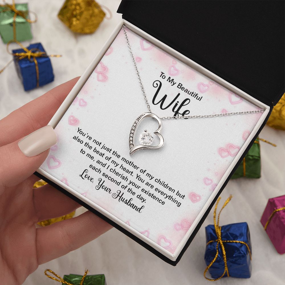 Couples Gifts Necklace To My Beautiful Wife Necklace Gifts For My Wife, Love Knot Meaningful Necklace Message Card and Gift Box Styles on Birthday, Christmas, Anniversary Forever Love